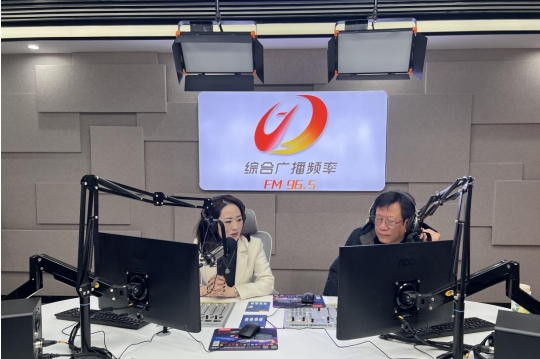 倾听心声，为家长解惑